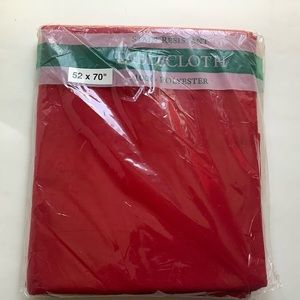 New Stain resistant red tablecloth